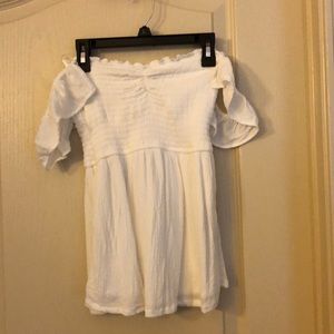 NWOT Hollister White Off The Shoulder Top XS